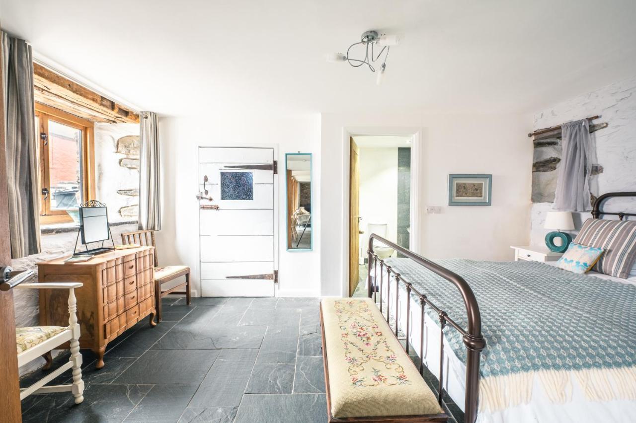 St Davids Hideaway With Roll-Top Bath & Log Burner 외부 사진