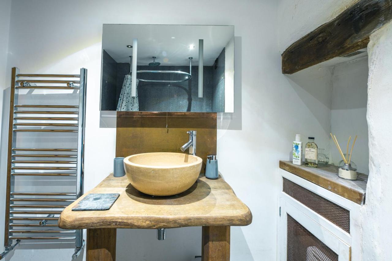 St Davids Hideaway With Roll-Top Bath & Log Burner 외부 사진