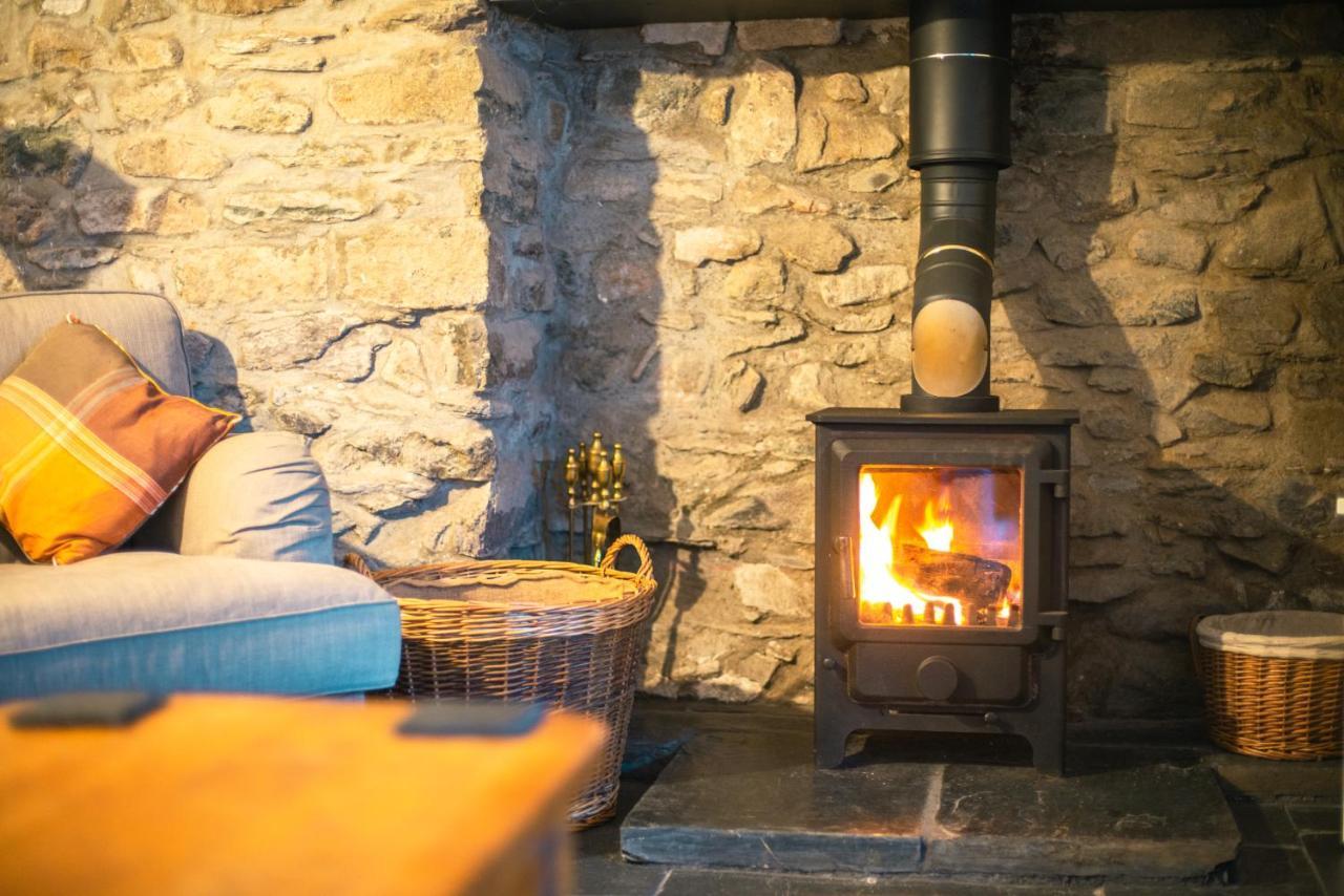 St Davids Hideaway With Roll-Top Bath & Log Burner 외부 사진